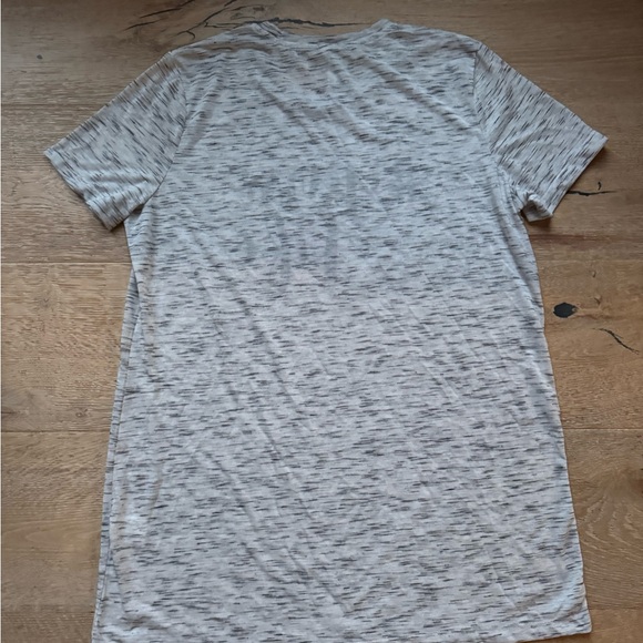 KNITTING tshirt NEW with tags sizes S, M,L price firm! - Picture 4 of 9